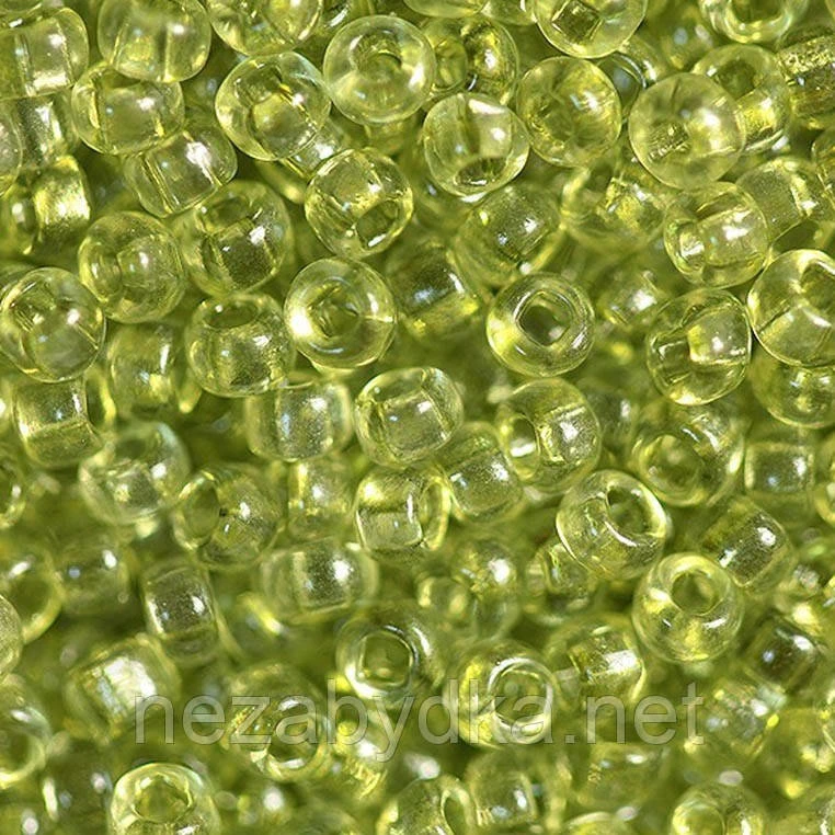 Бісер чеський Preciosa 01152, 10/0, 50 г — салатовий