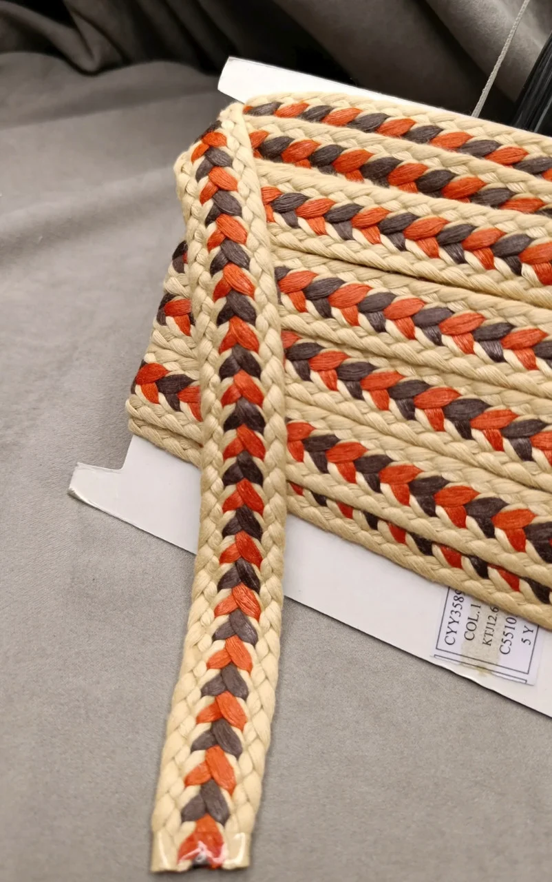 Декоративна плетена тасьма з натуральних волокон, 2,2 см